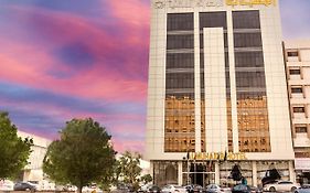 المهيدب العليا للاجنحة